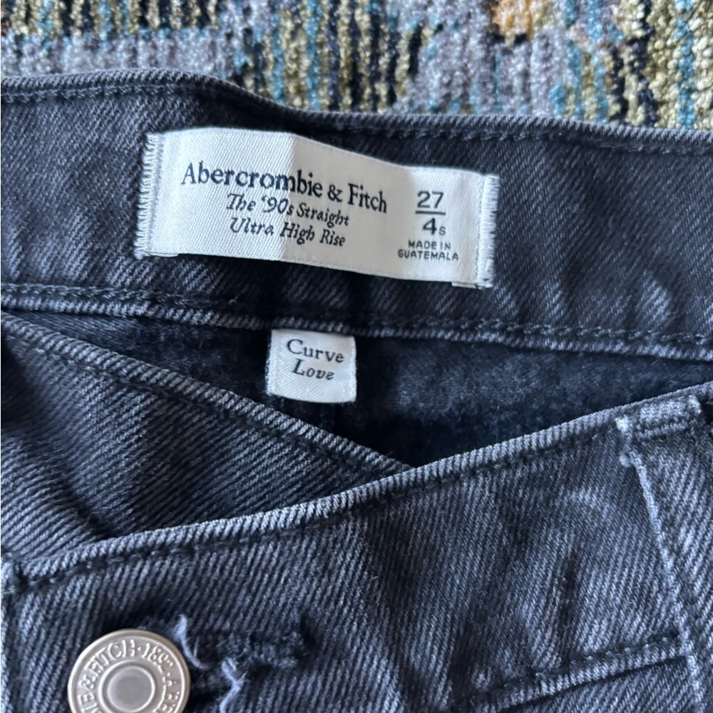 Abercrombie & Fitch Black The 90’s Straight Ultra High Rise - Picture 3 of 7